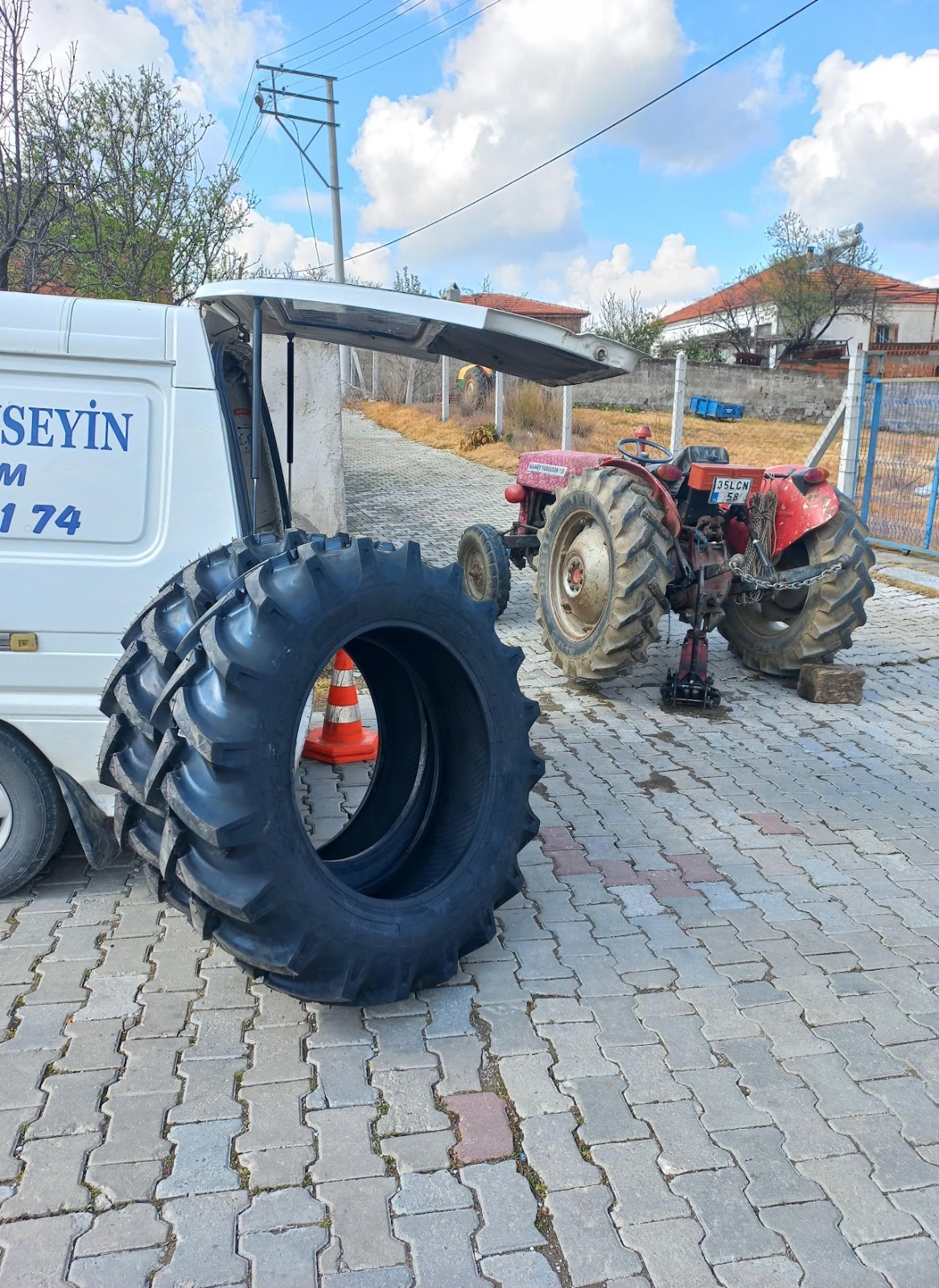 Selçuk Lastik Tamiri 4